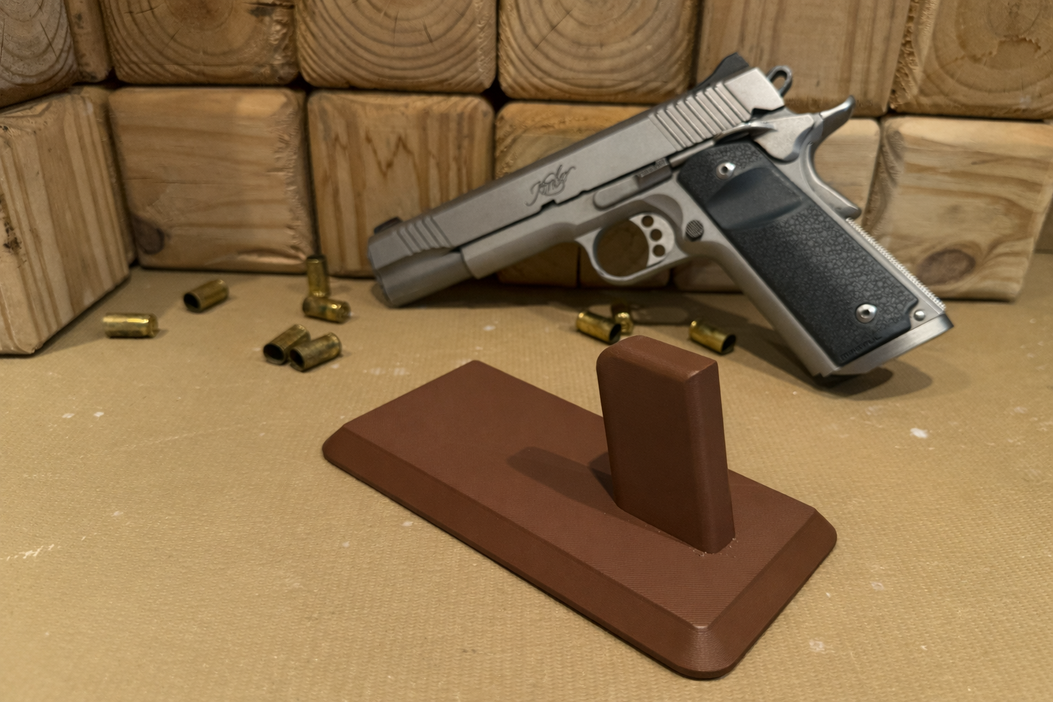 1911 Pistol Stand – Magnetic Base Display for Kimber, Colt, and other 1911‑Style Handguns