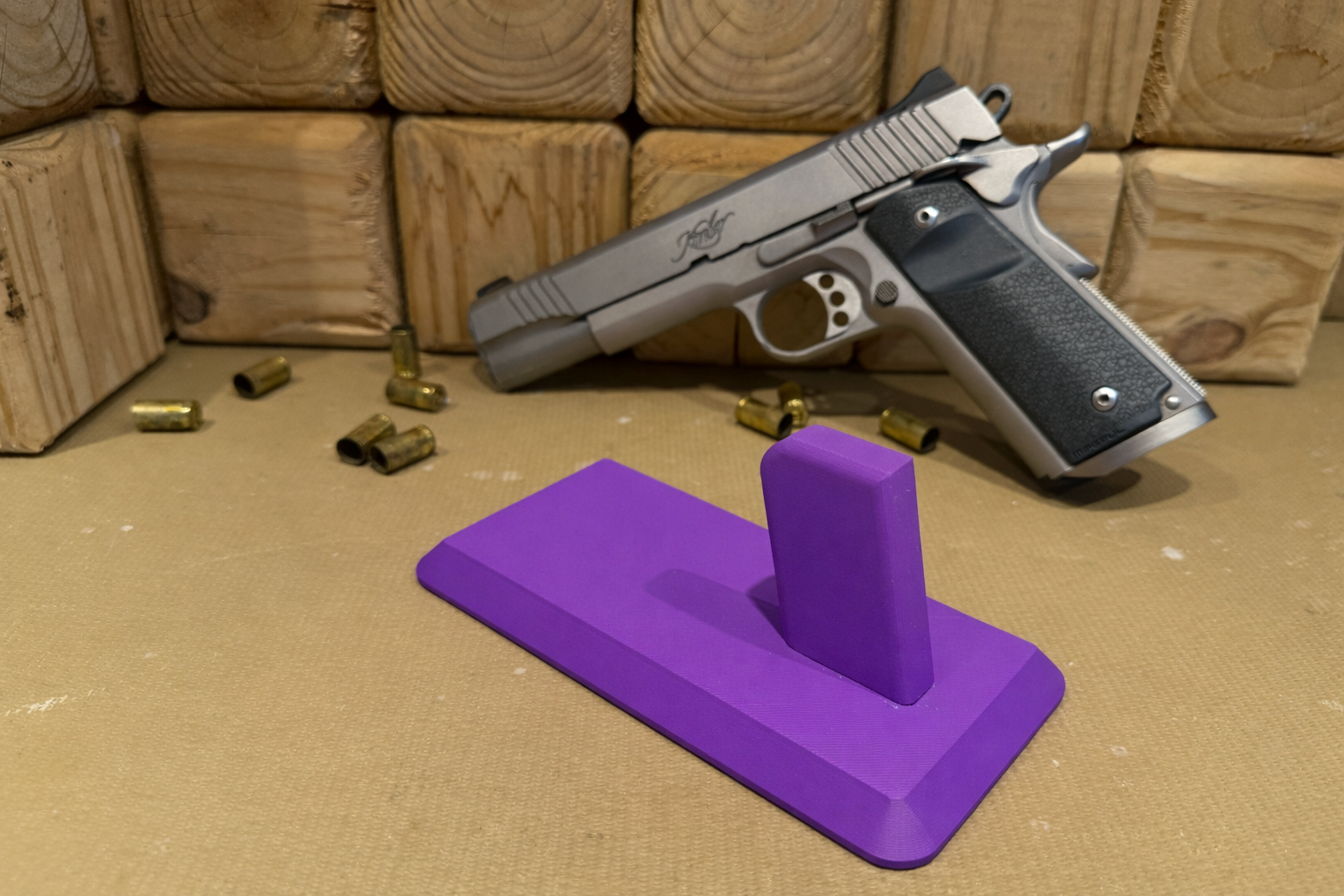 1911 Pistol Stand – Magnetic Base Display for Kimber, Colt, and other 1911‑Style Handguns